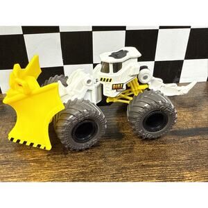 Hot Wheels Dirt Squad WEDGE Monster Jam Truck white